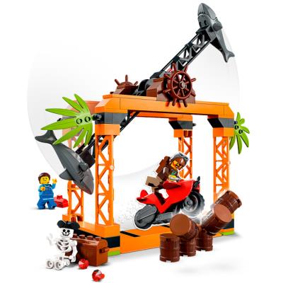 LEGO : City : Le défi de cascades de l’attaque du requin (The Shark Attack Stunt Challenge) | LEGO®