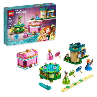 LEGO : Disney - Les créations enchantées d'Aurora, Merida et Tiana (Aurora, Merida and Tiana’s Enchanted Creations) | LEGO®