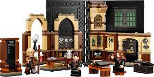LEGO: Harry Potter - Moment Poudlard™ : classe de défense | LEGO®