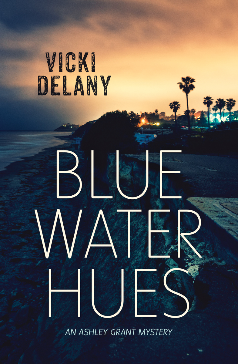 Ashley Grant Mystery T.02 - Blue Water Hues | Delany, Vicki