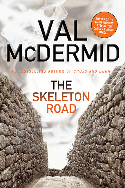 Karen Pirie T.03 - The Skeleton Road | McDermid, Val