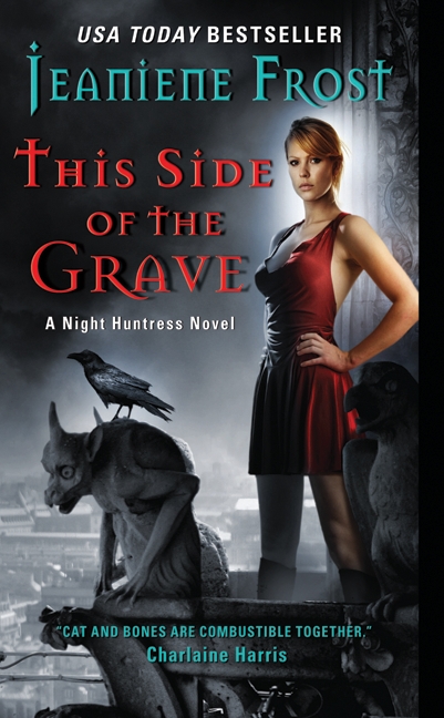 This Side of the Grave : A Night Huntress Novel | Frost, Jeaniene (Auteur)